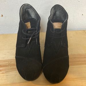 Black toms booties!!!